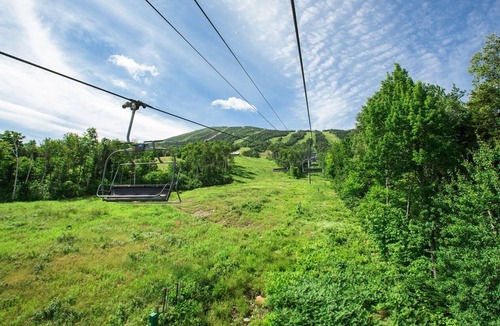 Carrabassett Valley Apartment | Beautiful studio unit at resort, sleeps 4