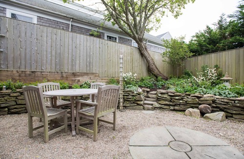 Nantucket Town House | Beautifully Renovated in Town Residence - THE BUNGALOW
