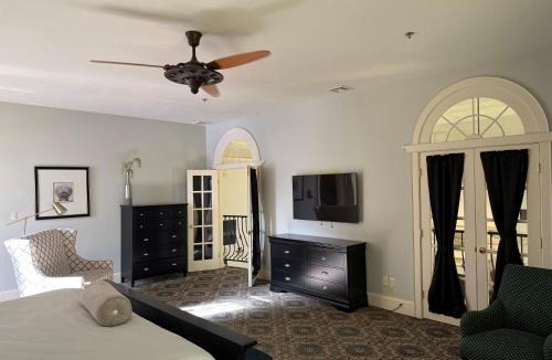 Sandwich Bed & Breakfast | Belfry Inn and Bistro