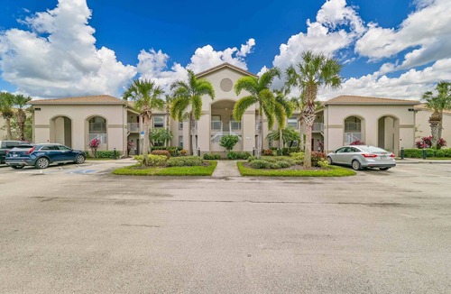 Estero Condo | Bella Terra - Top floor condo with Lake Views!