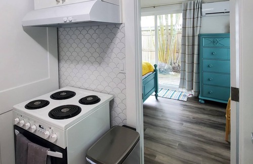 Sunset Beach Cottage | Best Location on the Beach in Treasure Island!