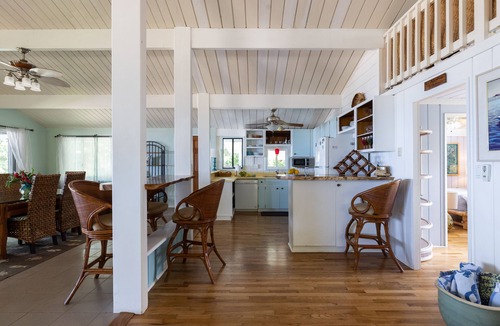 Kamuela Cottage | Big Island Blue Makai - Rare Oceanfront 2 BR in Puako, Turtles and Sunsets!
