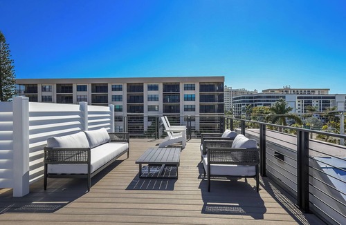 Sarasota House | Big Kahuna House Steps to Beach w/Waterslide, Pool & Spa!
