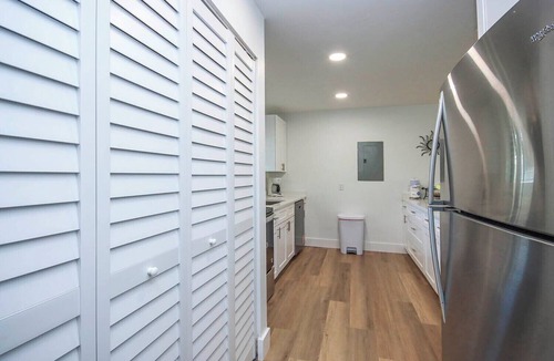 Sanibel Condo | Blind Pass D204 - Short walk to the beach