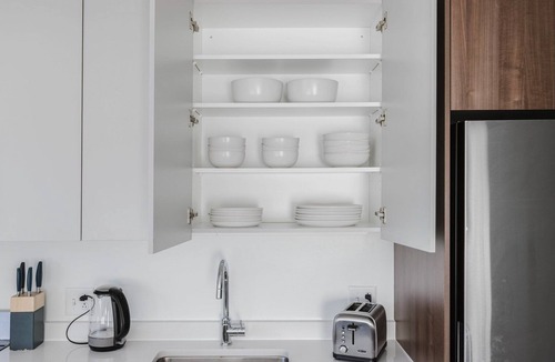 Central Square Apartment | Blueground | Central Sq, gym, nr bars & groceries
