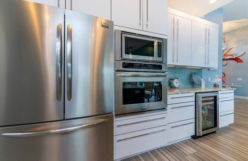 Gulf Cove Villa | Boaters Dream, open water, heated pool, sleeps 6