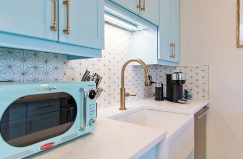 South End Apartment | Boston 2BR Apt Near Copley,Comm,Prudential Center,Library,Fenway,Back Bay,MGH