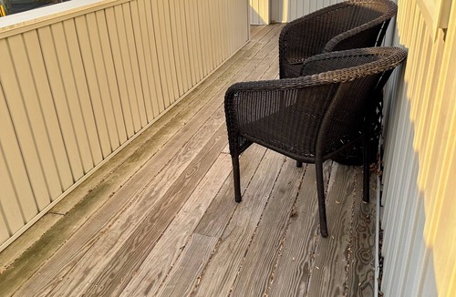 Waterford Cottage | Boutique 3-bedroom cottage, 2 separate units located in Waterford close to beach