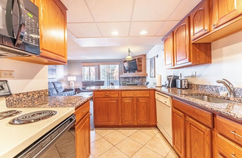 Peak 9 Apartment | Br13100b