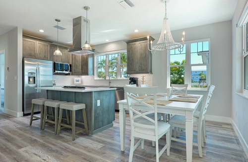 Ilexhurst House | Brand NEW! Beach house - 100 yards from Beach
