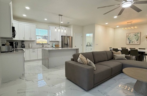 Tampa House | Brand new luxury home near Tampa top attractions