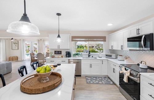 Apollo Beach House | Brand New Saltwater Pool! - Waterfront Canal - Luxury Home