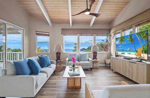 Kailua-Kona House | Breezy Pool Oasis 5BR AC Ocean Views 5min to Beach
