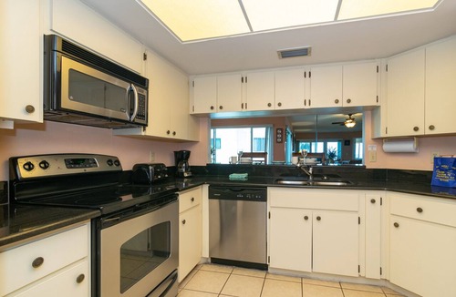 Bradenton Beach Condo | Bridgeport 101 · Gulf Views
