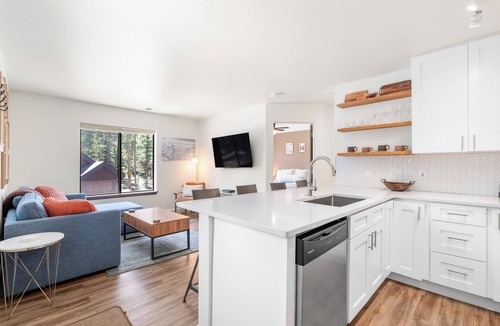 Warrior's Mark Condo | Bright 1 Bedroom, Close to Downtown & Peak 9