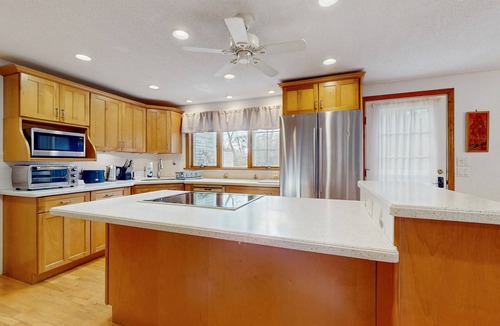 West Falmouth House | Bright coastal home close to the beach with deck, yard, AC & outdoor shower