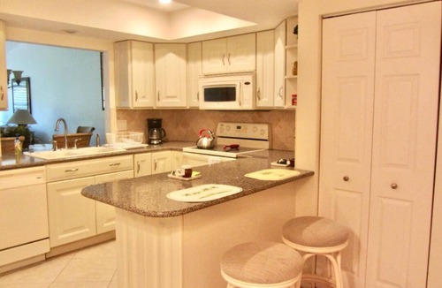 Sarasota Villa | Bright Spacious Villa with a Pool – 15 min from Siesta Beach #1 Beach in the USA