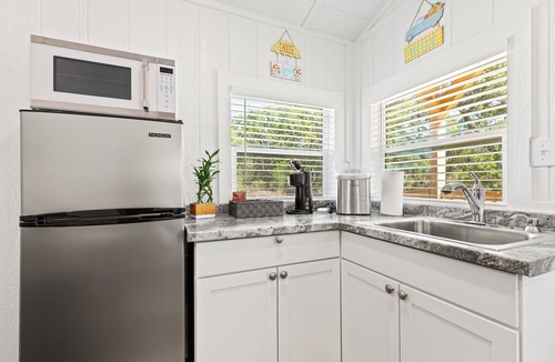 Sugarmill Woods Cabin | Cabin #2 A Joyful Place 5 Star Adult Resort minutes from scalloping & fishing
