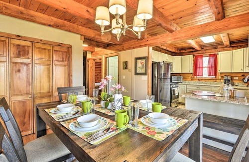 Pleasant Mount Cabin | Calming Retreat · Cozy Poconos Cabin