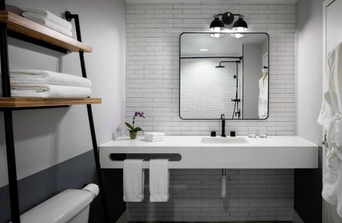 Cambridge Hotel | Cambridge Stay Near Alewife Station & 1.9 Mi to Harvard Square