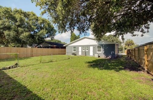 Ballast Point Apartment | Centrally Located Tampa Bayshore Home