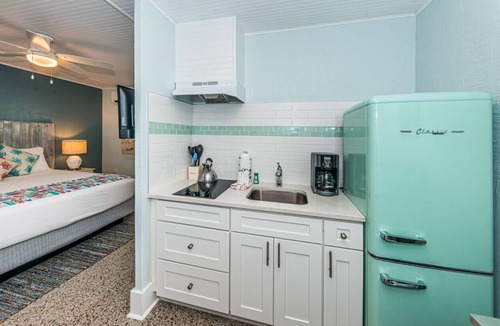 Sunset Beach Hotel | Charming 1-bedroom, Boutique hotel with a pool