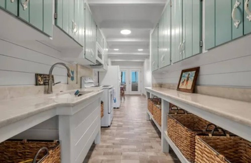 Alligator Point House | Charming 2-bedroom house in Alligator Point with direct ocean views.