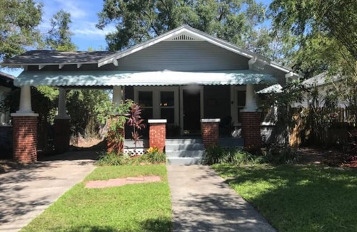 South Seminole Heights House | Charming 2-bedroom 2-bath bungalow in wonderful Tampa
