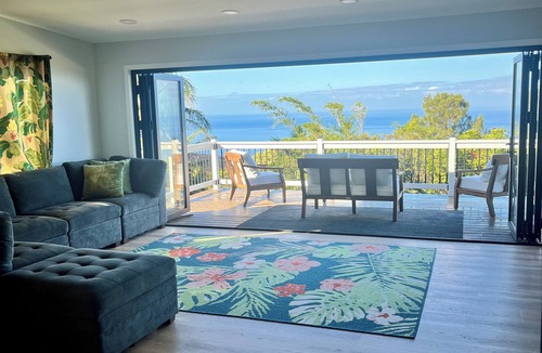 Opihihale House | Charming 2-bedroom house in Captain Cook with WiFi and AC
