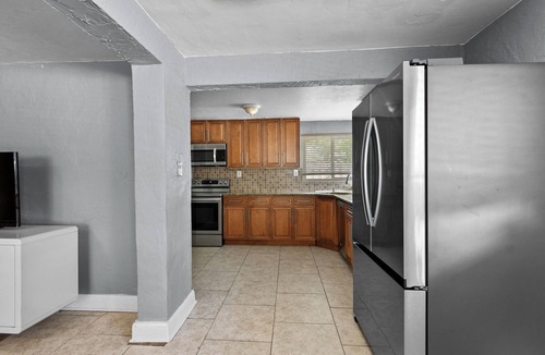 North Trail House | Charming 3-bedroom house with WiFi and AC in awesome Sarasota