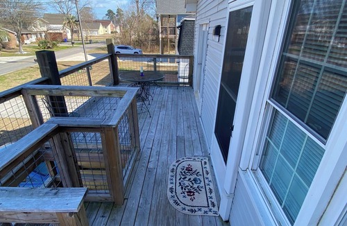 Lake Waccamaw Cottage | Charming Lakeview Cottage. Private access. Two Paddleboards provided.