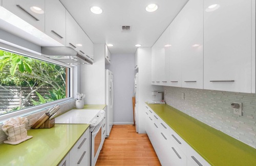 Indian Beach Sapphire Shores House | Charming Sapphire Shores Bungalow with Backyard Oasis