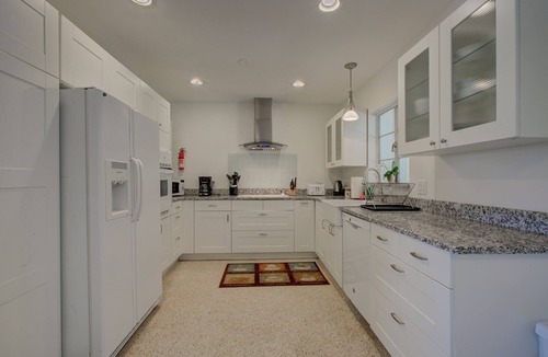 Long Meadow House | Charming Sarasota Home Near Beaches & Downtown, 3bed, 2 bath.