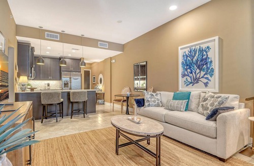 Laurel Park Condo | Chic 1BR Heart of Downtown City Views & Private Balcony!