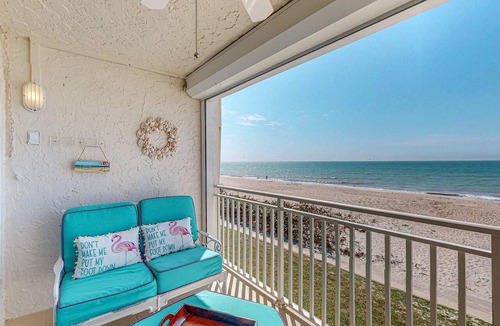 Belleair Beach Condo | Chic and comfortable Gulf front condo snowbird and dog friendly pool beaches