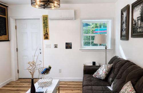 Shallotte Apartment | Chic Apartment next to Ocean Isle Beach