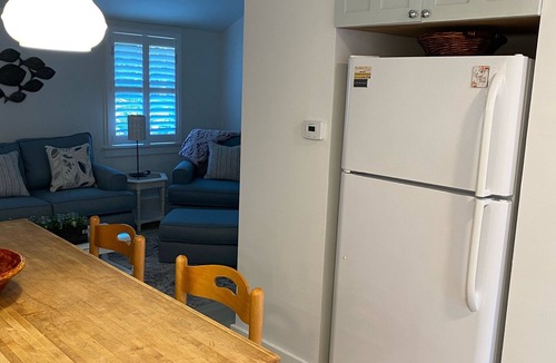 Vamo Cottage | Chic cottage, Vamo area, close to beaches, pet friendly, kayaks, large backyard