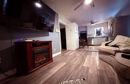 Winkler Cottage | City Cottage with private pool