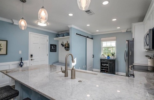 Belleair Beach Condo | Class A Condo - located in Belleair Beach, FL