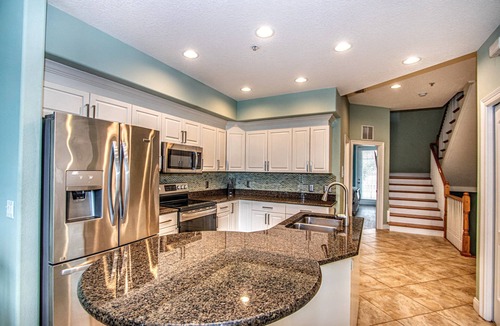 Clearwater Beach House | Clearwater Beach 4BR, 4BA with Rooftop, Pool, Gameroom, Elevator. Park and walk!