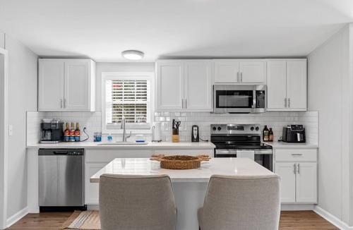 Shallotte House | Coastal 3BR w/Game Room, 5 mins to beach, FirePit