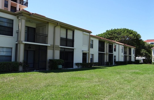 Casa del Mar Condo | Coastal Getaway Isla Del Sol waterfront villa Sleeps 6