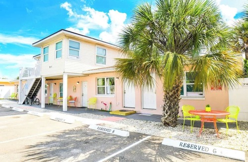 Madeira Beach Apartment | Coastal Getaway Across Street From Beach Access
