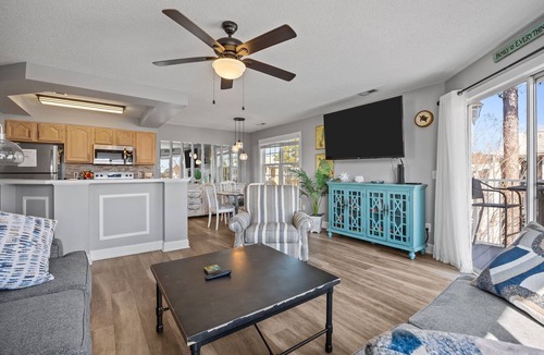 Calabash House | Coastal Golf Course Condo – 15 Minutes to the Beach! Escape to Calabash, North Carolina