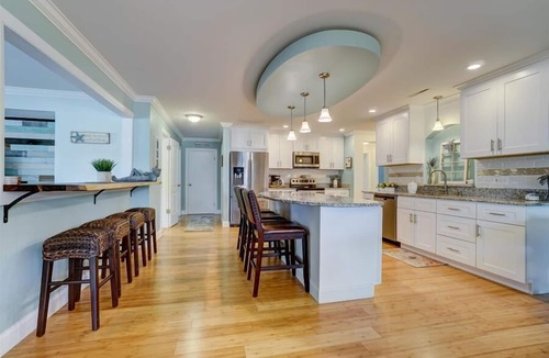 Anona House | Coastal Pool Home 5 min From Indian Rocks Beach and Belleair Beach Sleeps 6