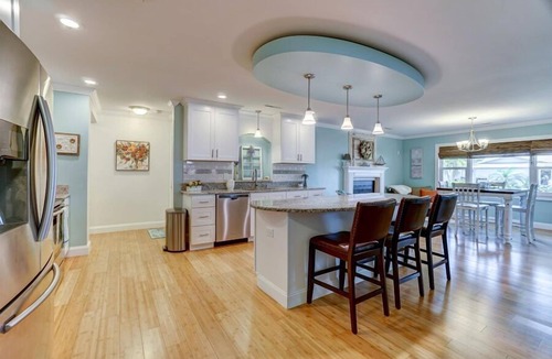 Anona House | Coastal Pool Home 5 min From Indian Rocks Beach and Belleair Beach Sleeps 6