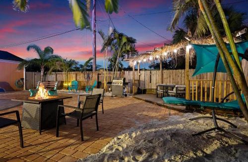 Trailer Estates Villa | Coastal Villa w Amazing Courtyard - Splash Pad!