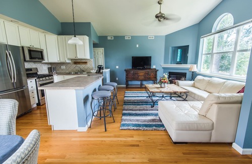 Longmont House | Colorado Rockies 3-Bedroom Retreat