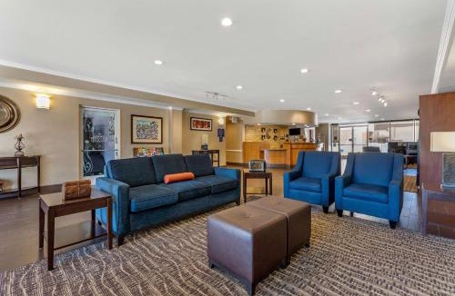 Visalia Hotel | Comfort Suites Visalia - Convention Center