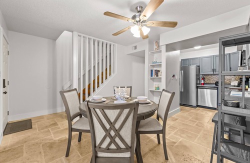 South Gate Ridge Condo | Comfy Two-Story Seahorse Haven Beach Condo
